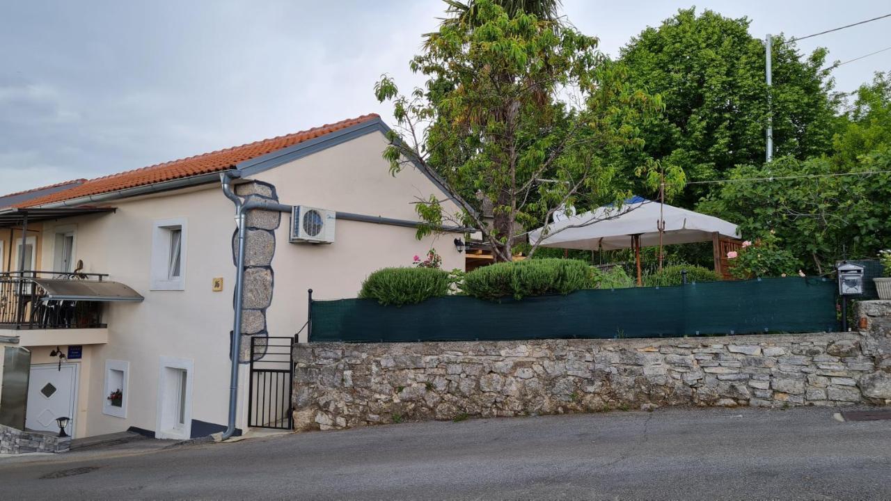 Apartment Massimo Rijeka Exterior photo